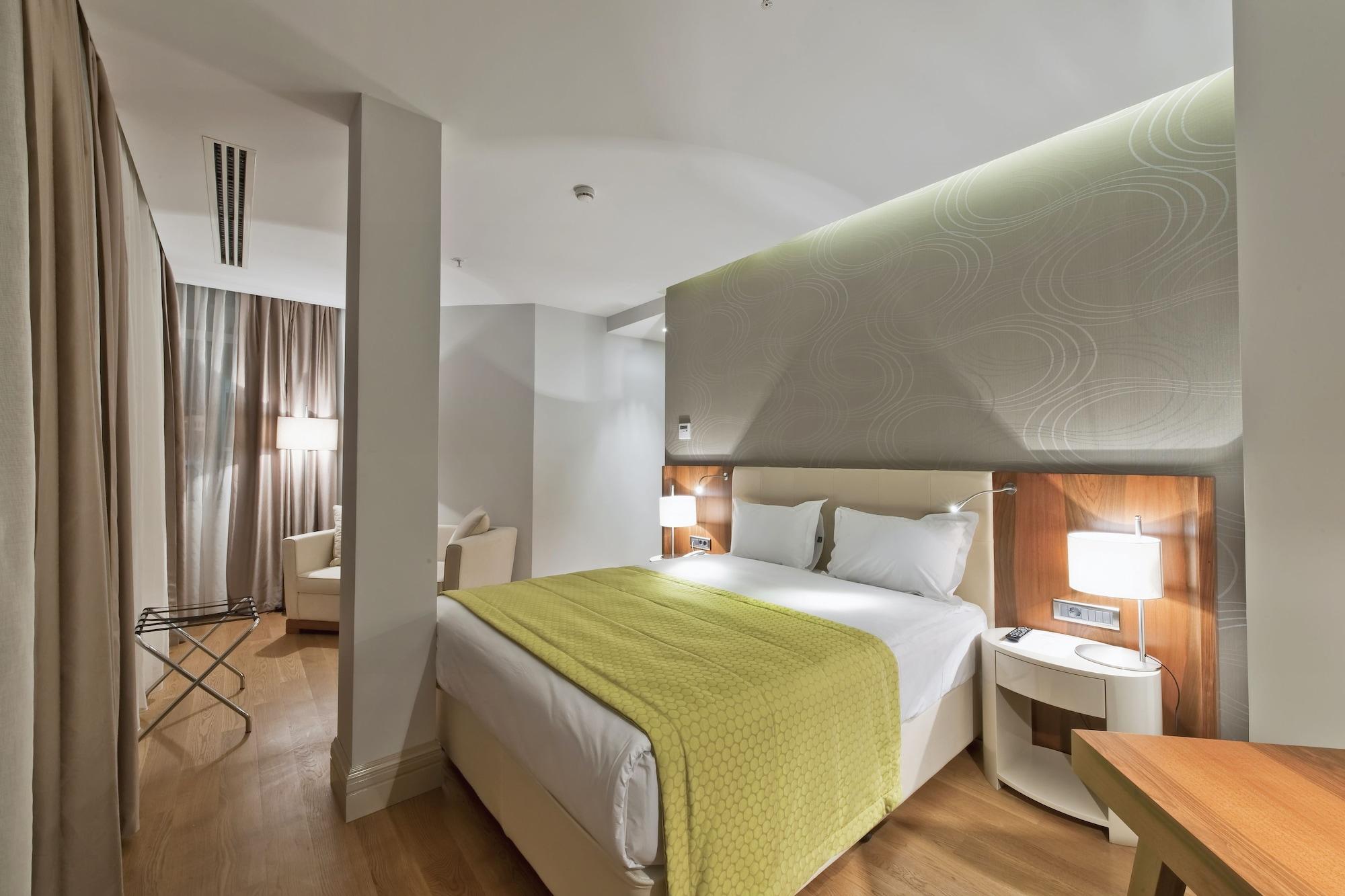 Four Points Flex By Sheraton Istanbul Taksim Square Εξωτερικό φωτογραφία