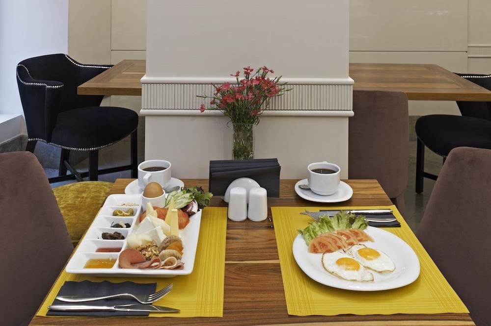 Four Points Flex By Sheraton Istanbul Taksim Square Εξωτερικό φωτογραφία
