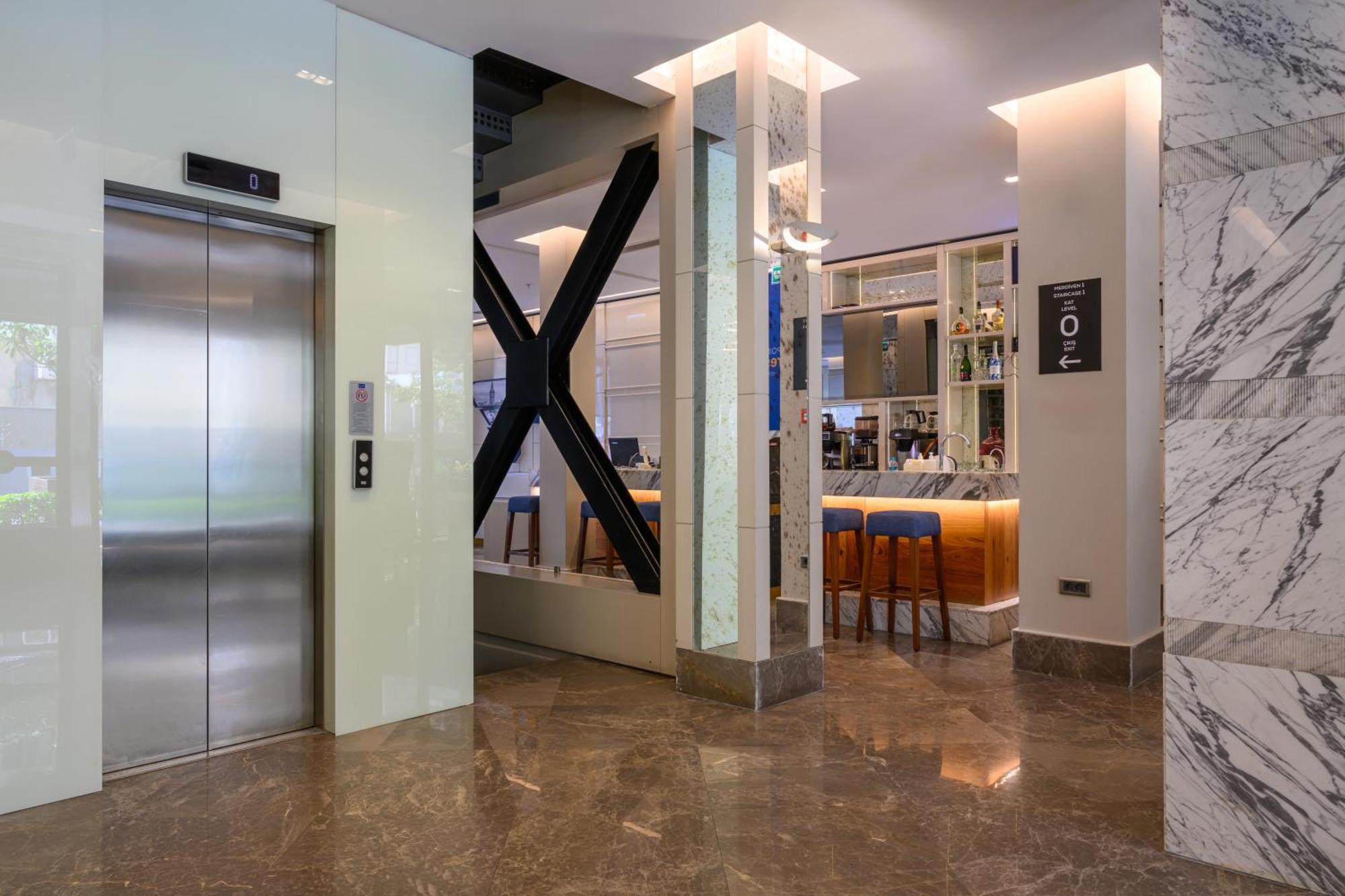 Four Points Flex By Sheraton Istanbul Taksim Square Εξωτερικό φωτογραφία