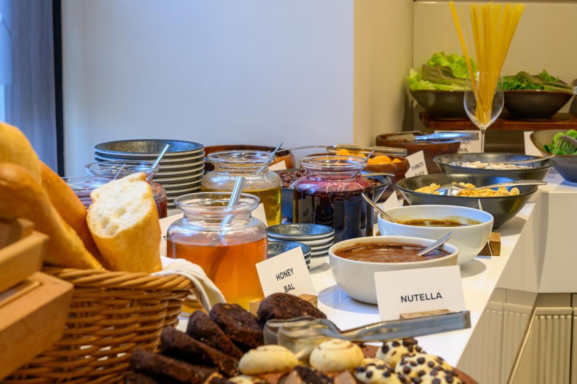 Four Points Flex By Sheraton Istanbul Taksim Square Εξωτερικό φωτογραφία