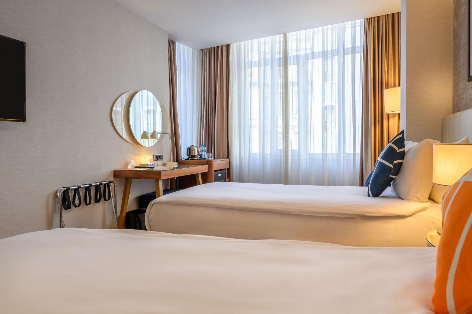 Four Points Flex By Sheraton Istanbul Taksim Square Εξωτερικό φωτογραφία