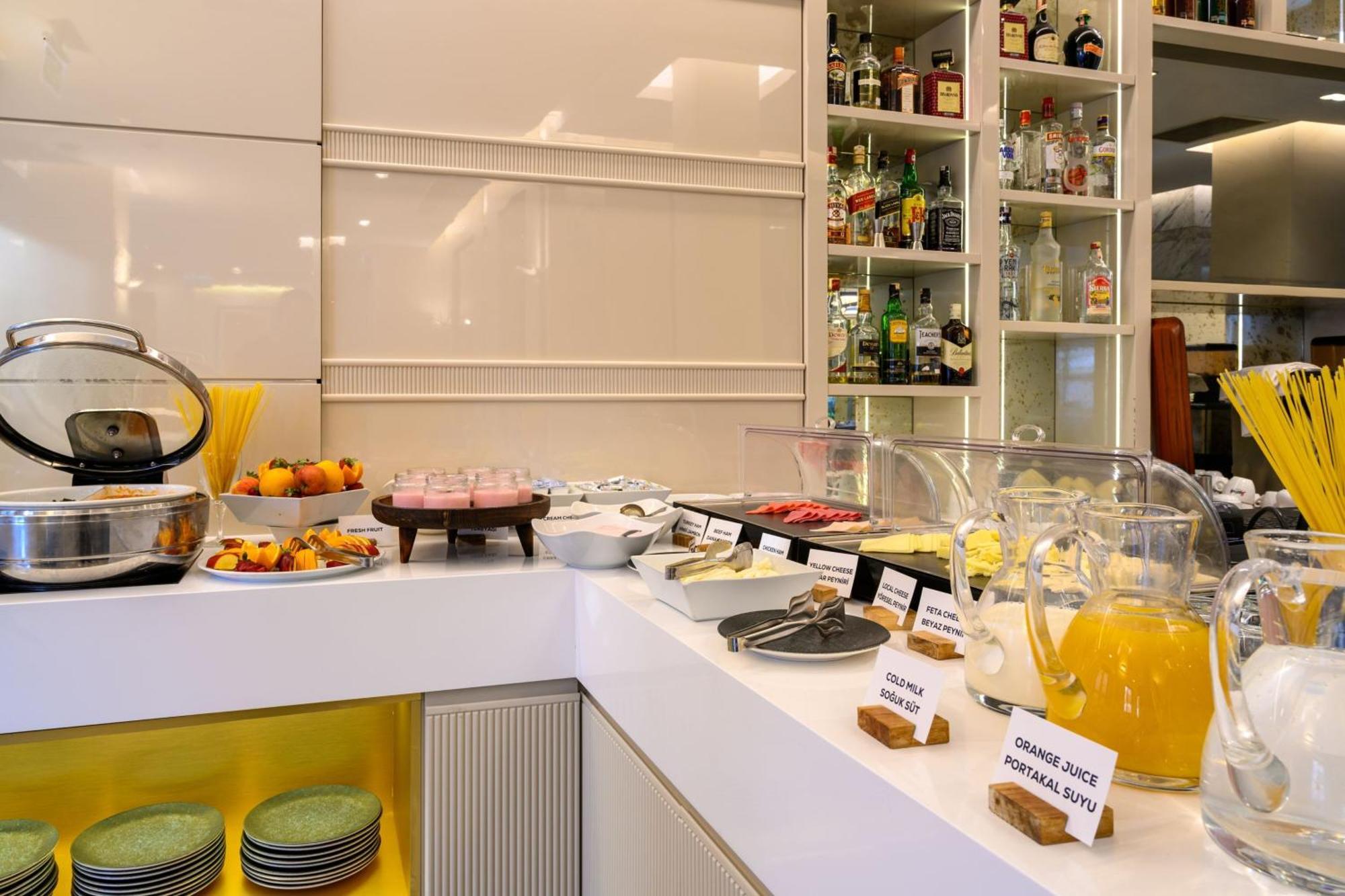 Four Points Flex By Sheraton Istanbul Taksim Square Εξωτερικό φωτογραφία
