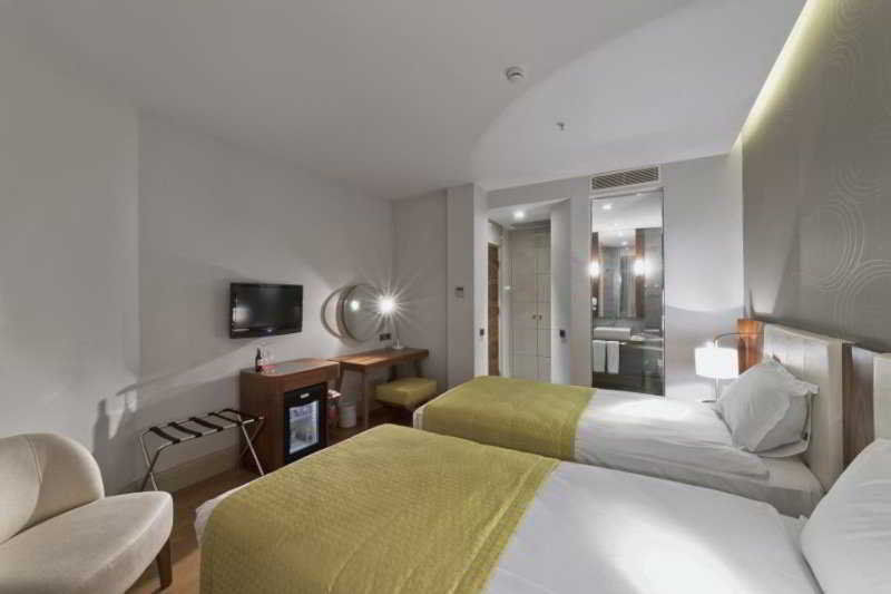 Four Points Flex By Sheraton Istanbul Taksim Square Εξωτερικό φωτογραφία